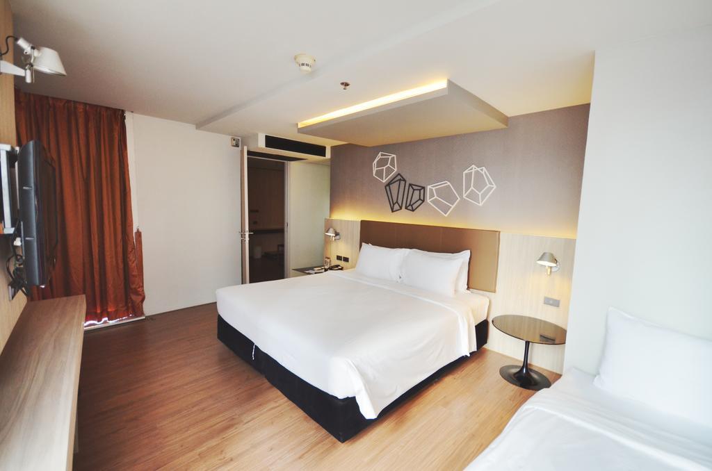 The Heritage Bangkok Exterior photo